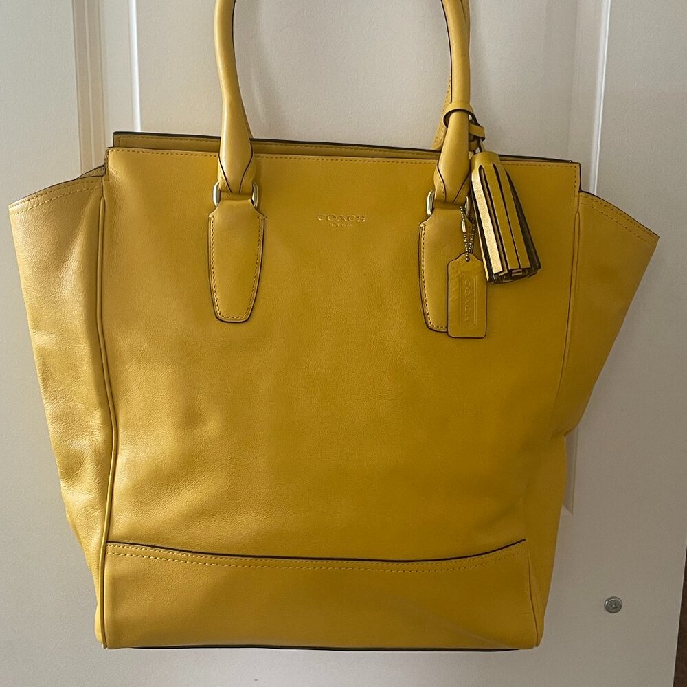 Coach Legacy leather Tanner tote in Mustard